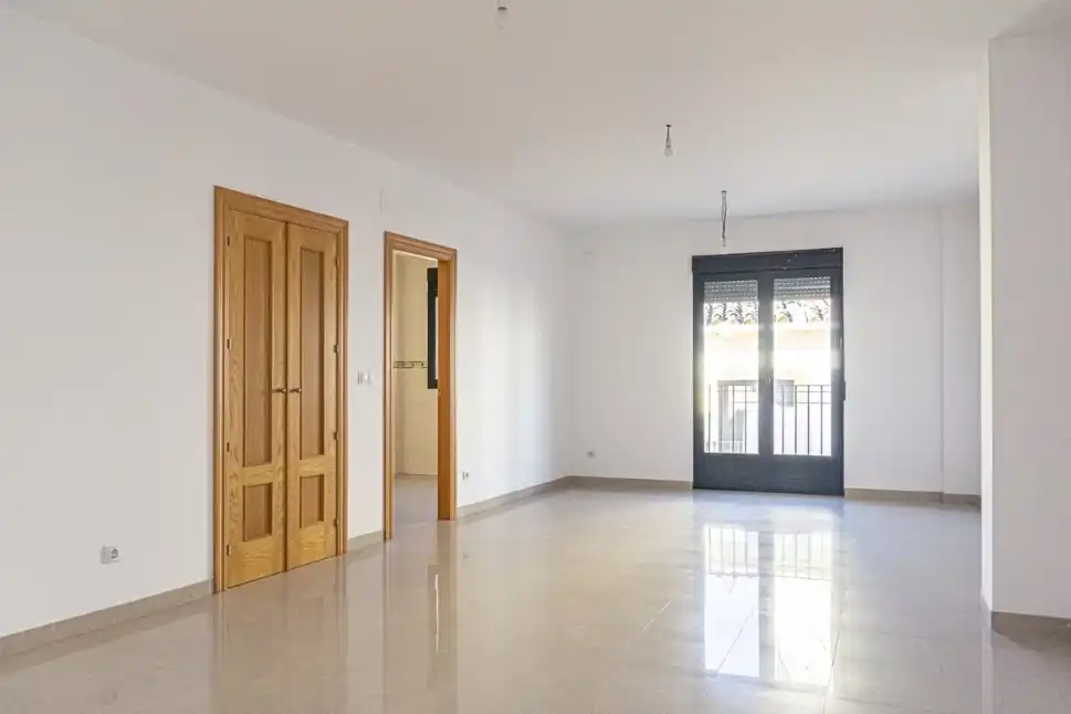 Piso en venta en Alcalá la Real con Balcón