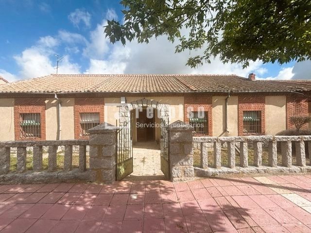 Vista exterior de Casa o xalet en venda en Muñopedro