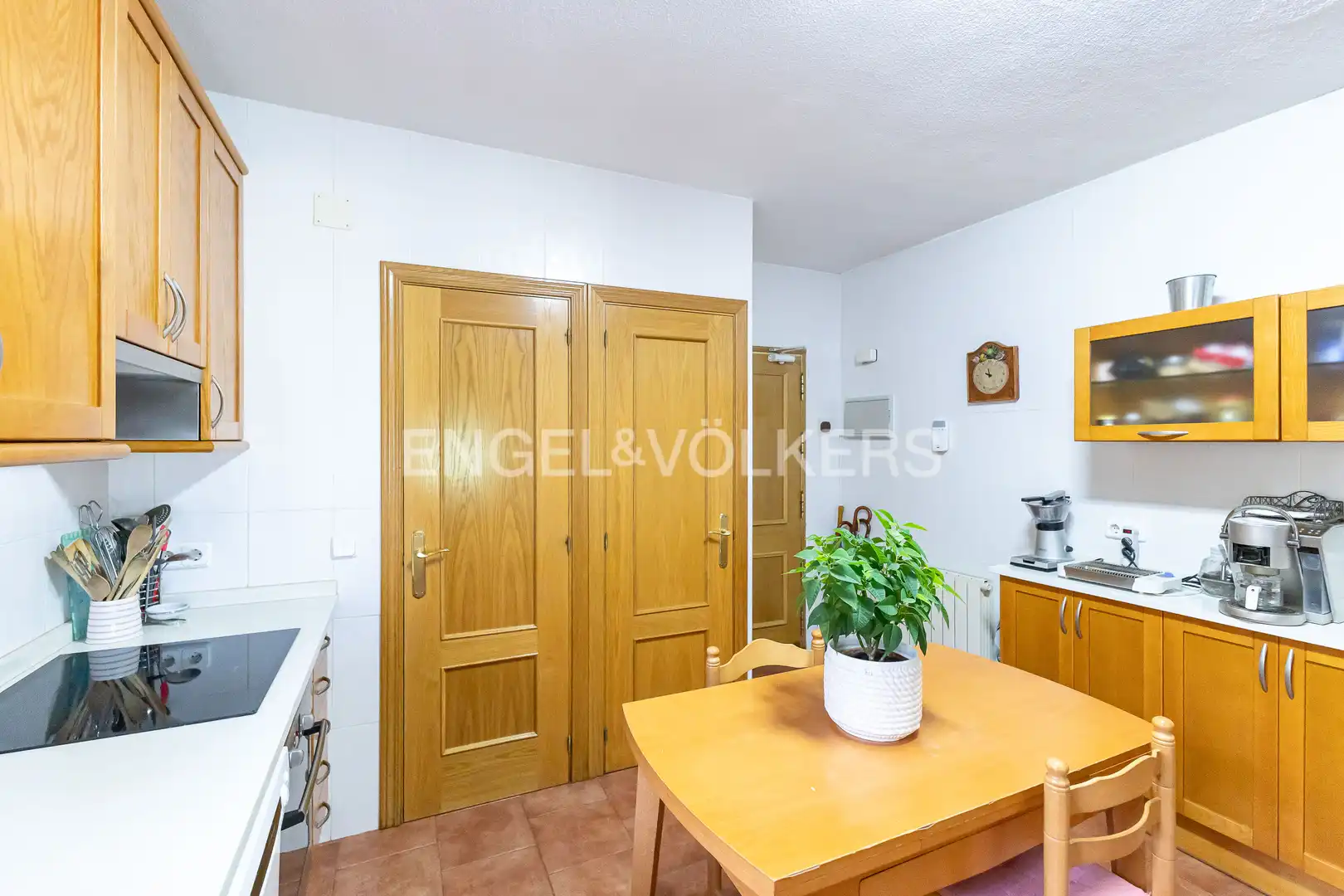Cocina de Casa o chalet en venta en El Casar con Aire acondicionado, Calefacción y Jardín privado