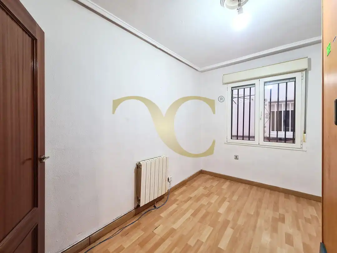 Pis en venda a Calle Aureliano San Román, Milán - Pumarín