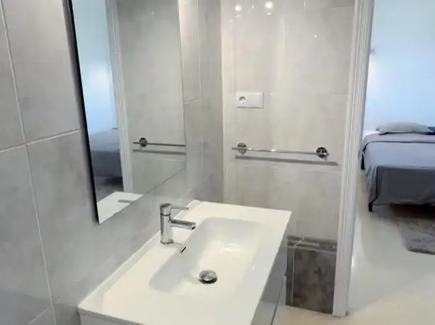 Bany de Casa o xalet en venda en L'Alfàs del Pi amb Aire condicionat, Terrassa i Balcó