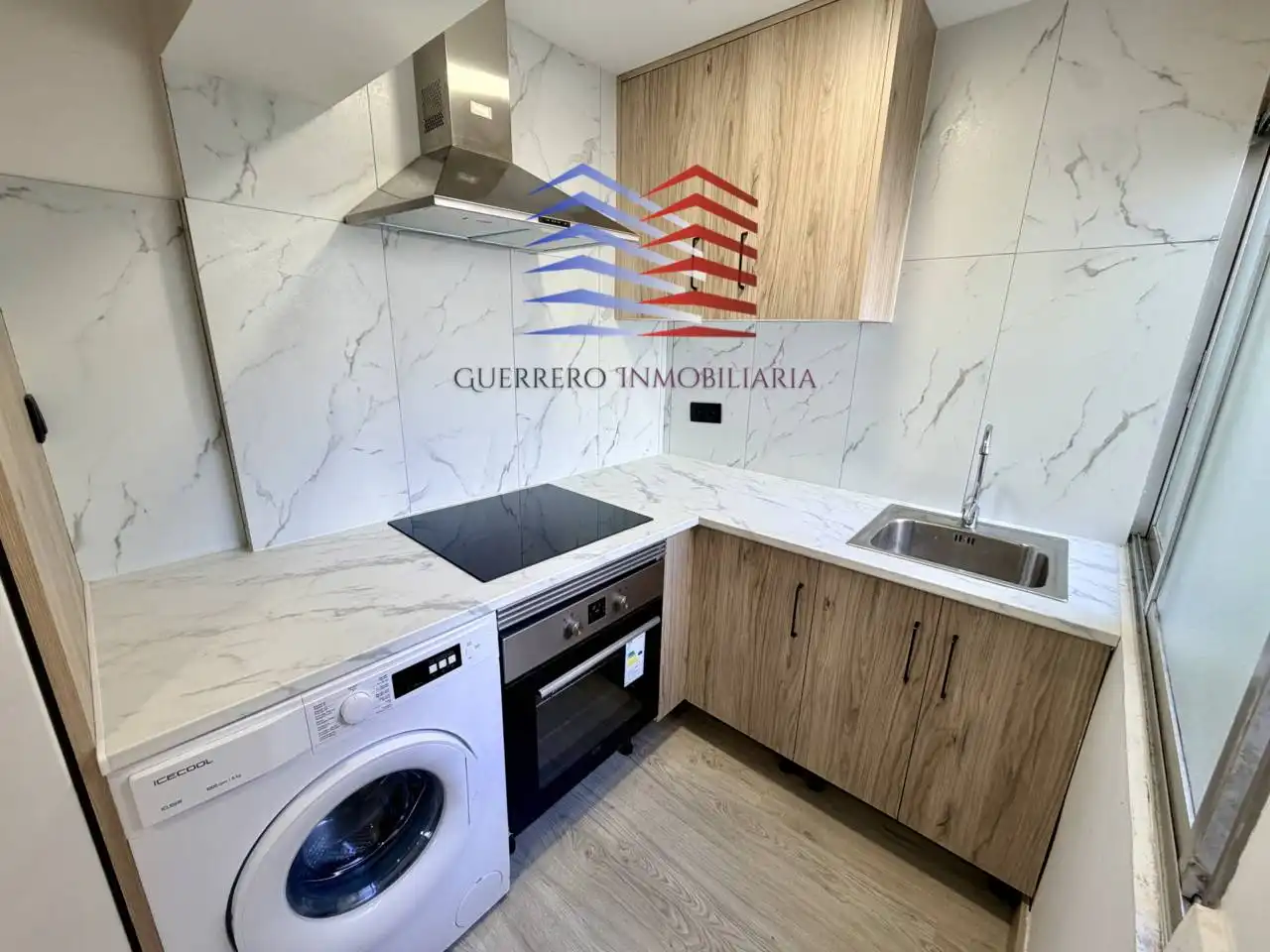 Kitchen of Flat for rent in Ourense Capital   with Heating, Storage room and Furnished