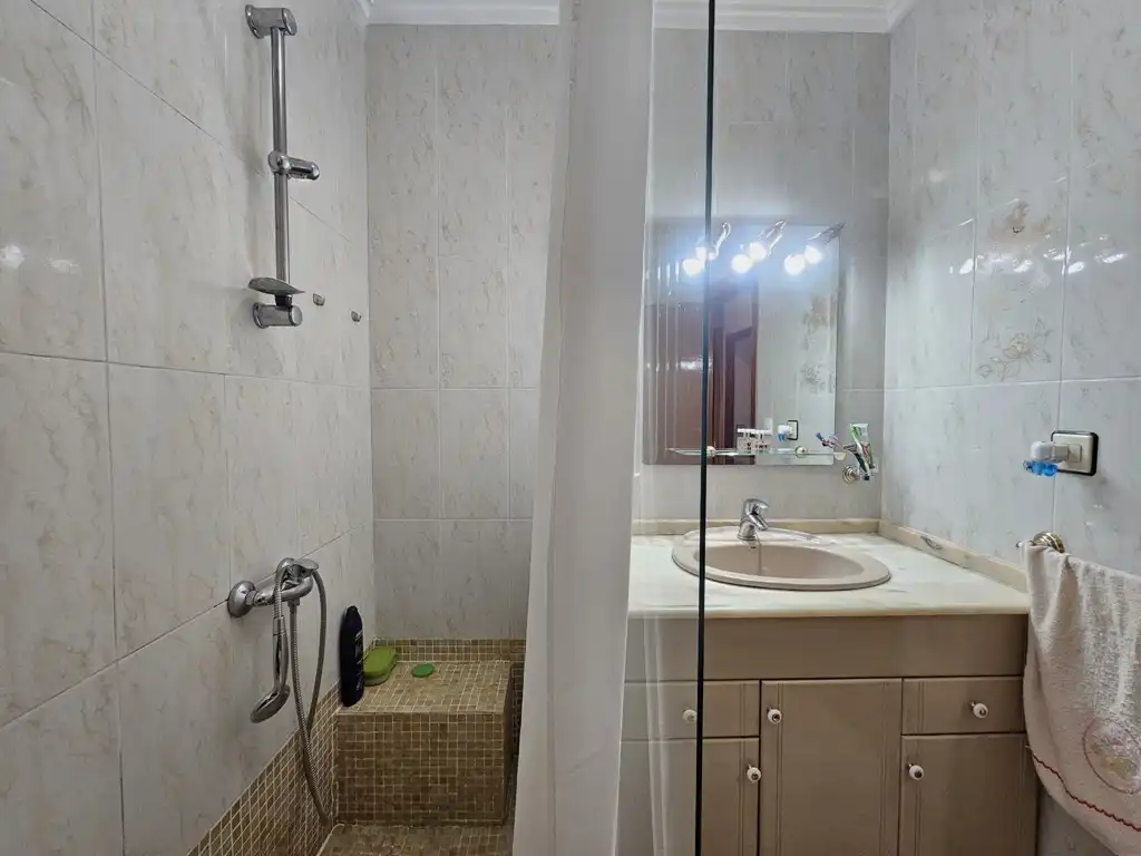 Baño de Piso en venta en L'Eliana con Balcón y Internet