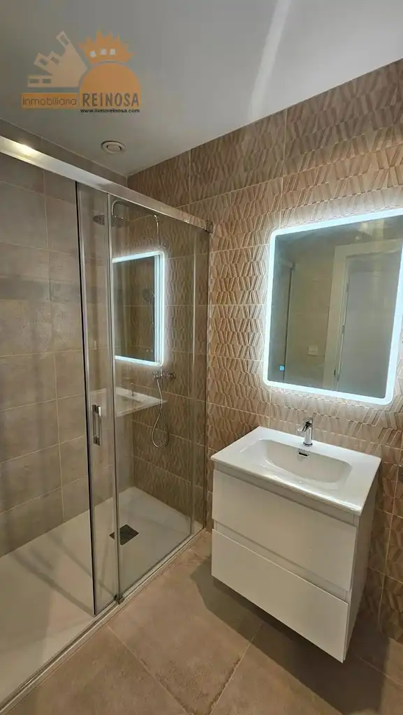 Baño de Planta baja en venta en Molina de Segura con Aire acondicionado, Jardín privado y Parquet