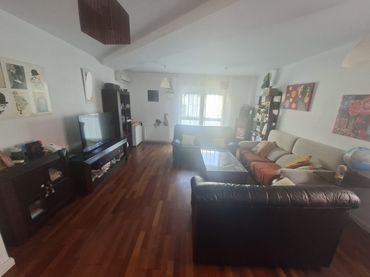 Appartamento con ascensore in vendita a Avenida Dolores Ibarruri