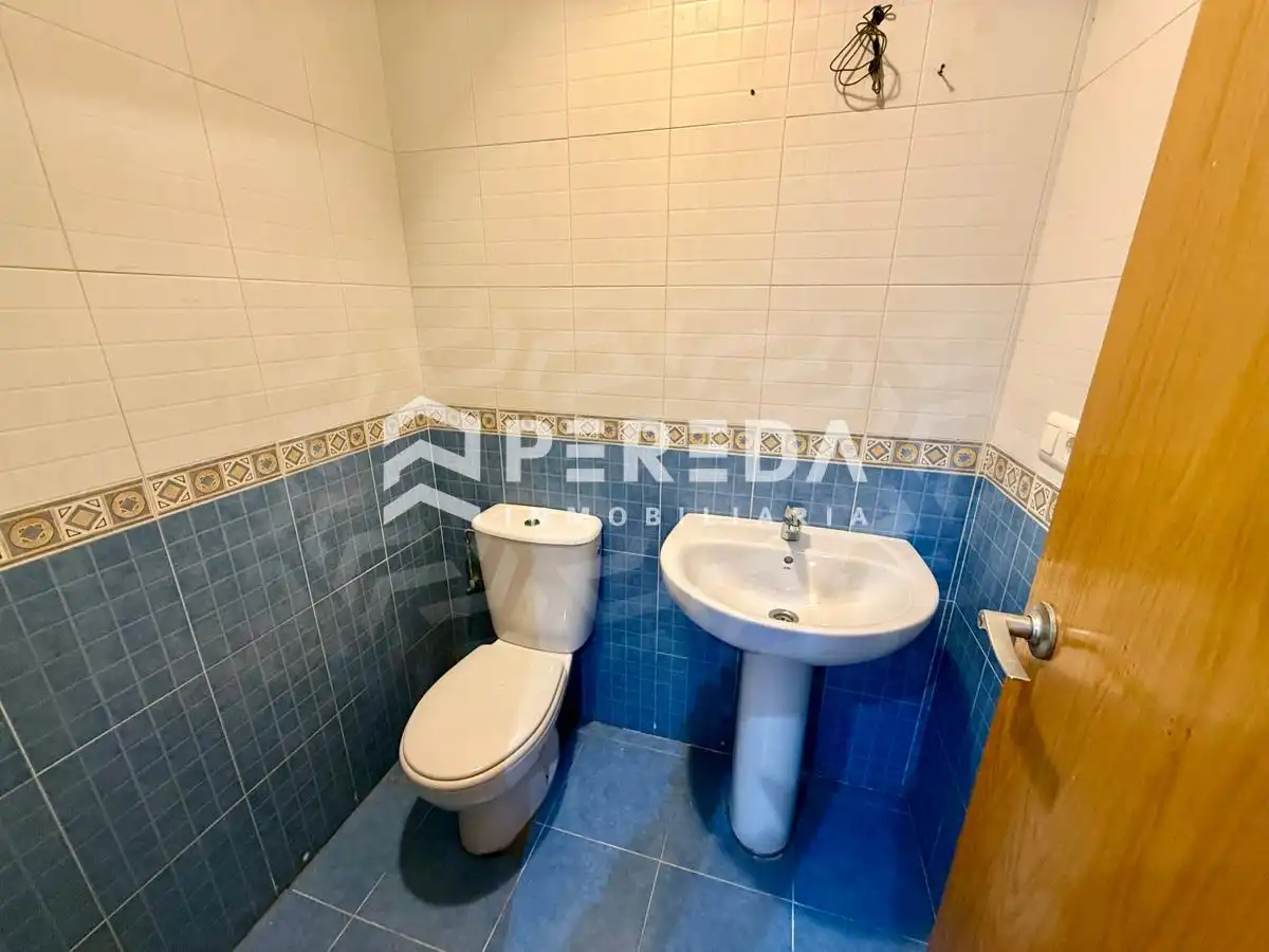 Bathroom of Flat for sale in Roquetas de Mar  with Terrace and Community pool