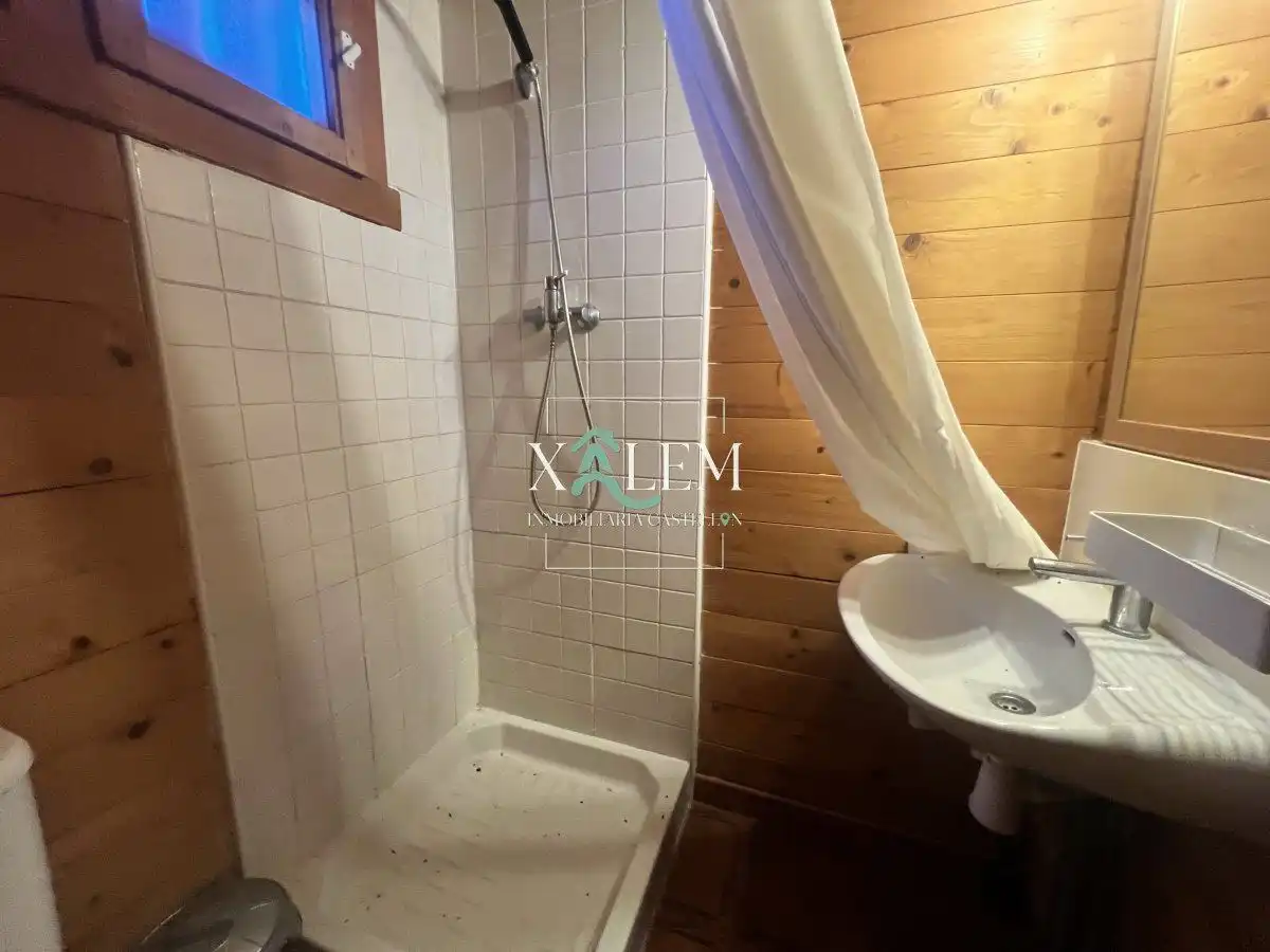 Bathroom of Houses for sale in Vilanova d'Alcolea  with Terrace and Storage room