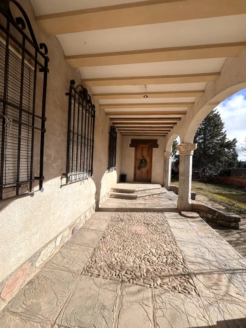 Houses for sale in Cobisa