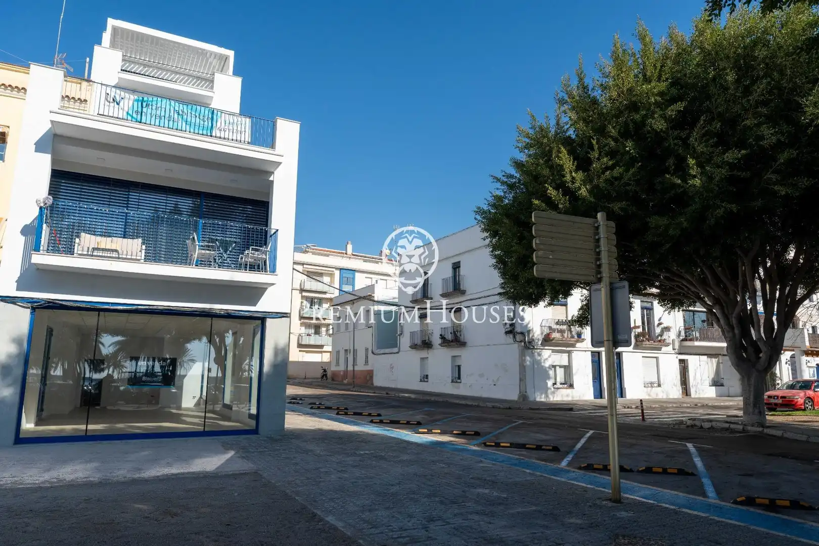 Vista exterior de Pis en venda en Vilanova i la Geltrú amb Calefacció, Terrassa i Balcó