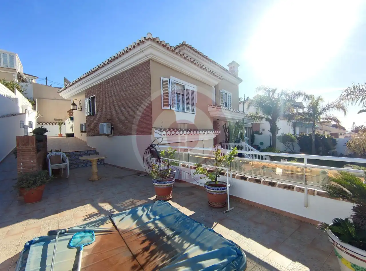 Jardín de Casa o chalet en venta en Vélez-Málaga con Aire acondicionado, Jardín privado y Terraza