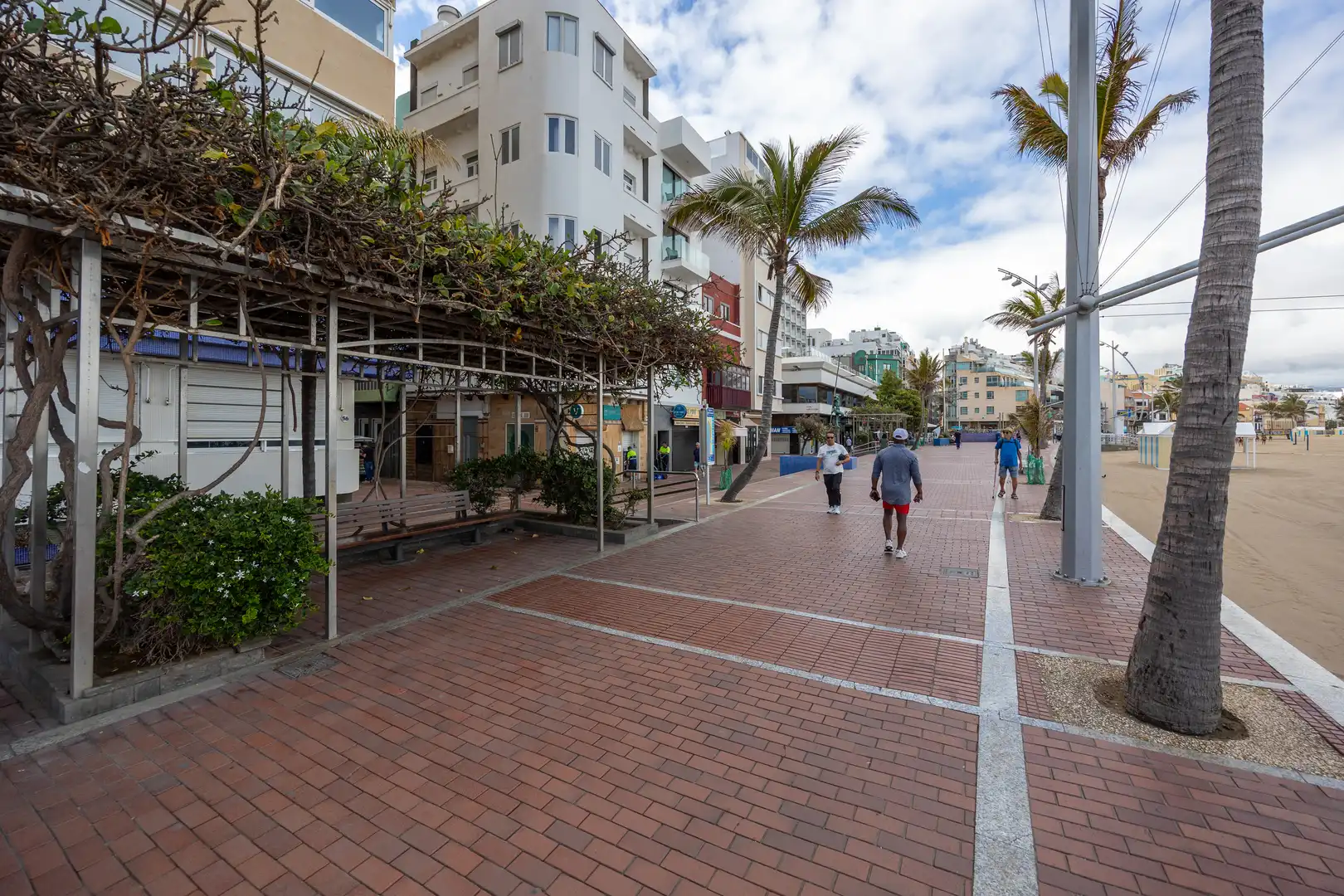 Außenansicht von Wohnungen zur Miete in Las Palmas de Gran Canaria mit Heizung und Möbliert