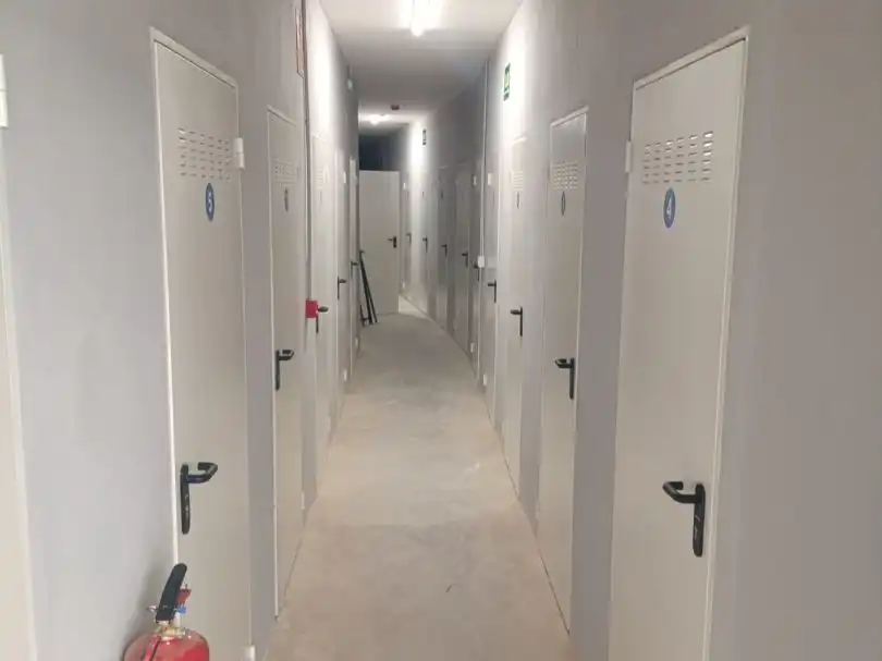 Storage room for rent in Torrent