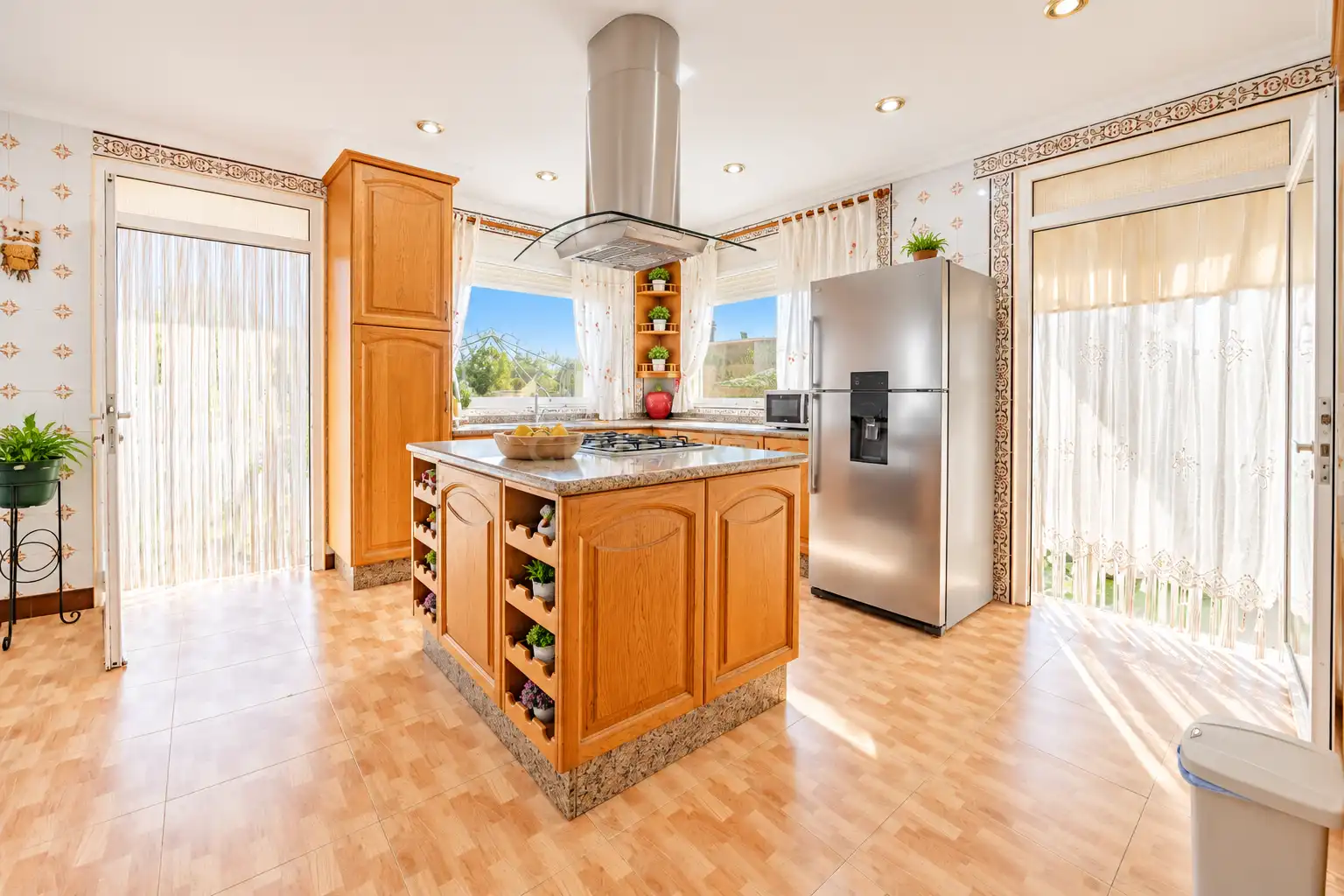 Villa in vendita a Plaça Diseminados, 368, Vilamarxant, Spain
