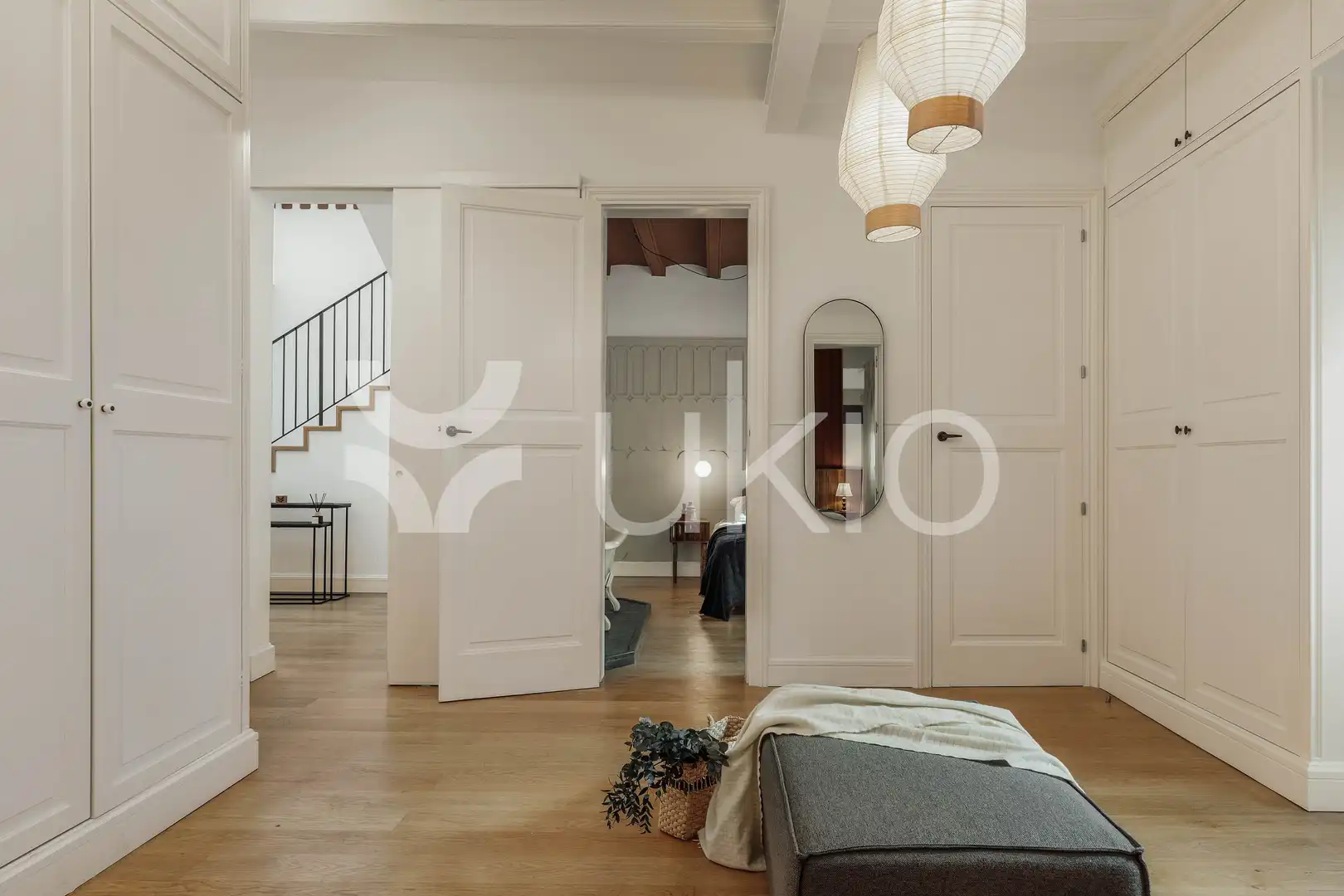 Dormitori de Apartament de lloguer en Barcelona amb Aire condicionat, Calefacció i Moblat