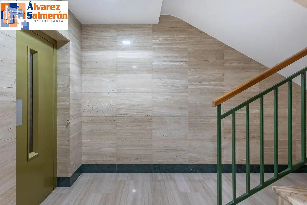 Appartamento con ascensore in vendita a Calle ARQUITECTO JIMENEZ LACAL, imagen 28