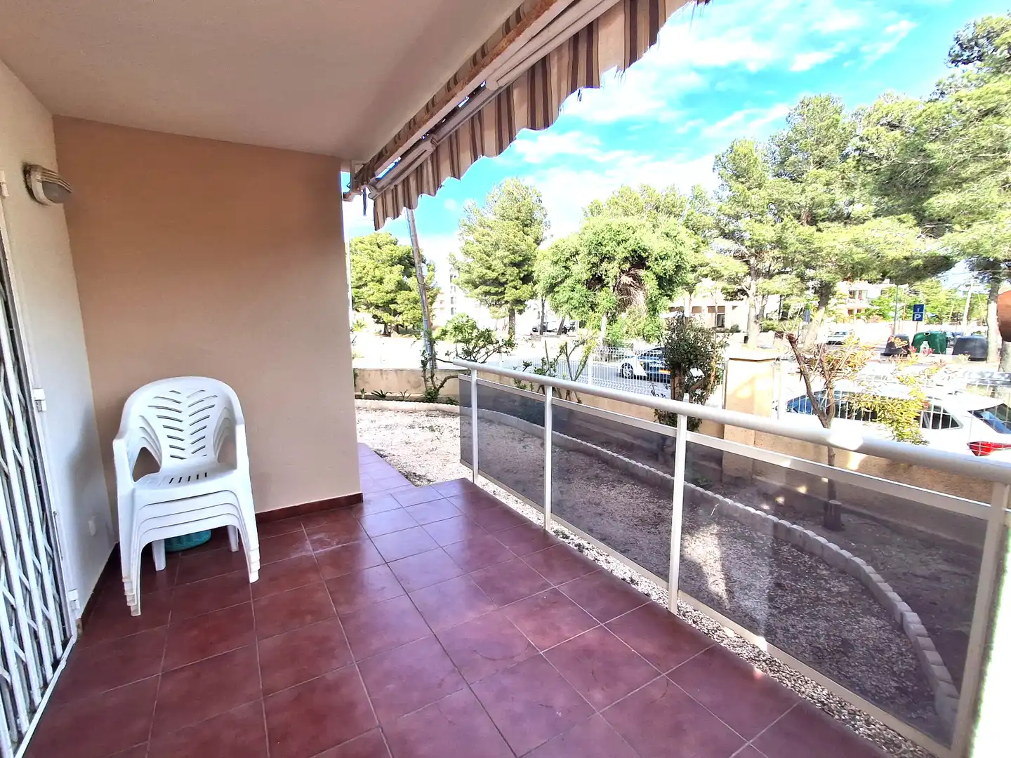 Terraza de Planta baja en venta en Mont-roig del Camp con Jardín privado, Horno y Alarma
