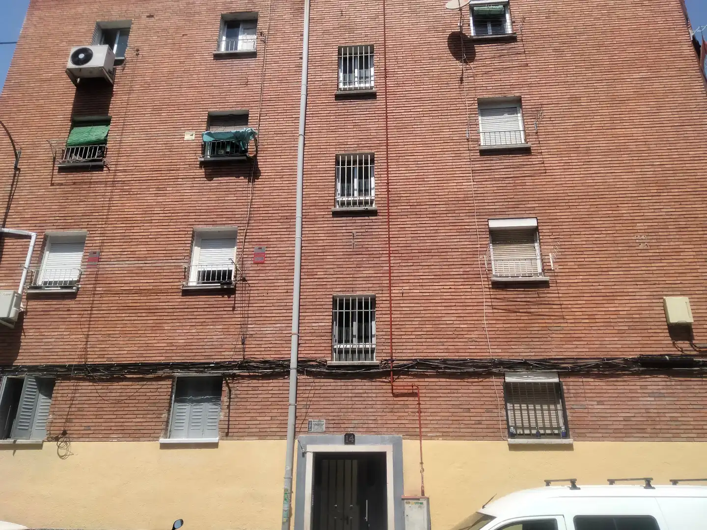 Außenansicht von Wohnung zum Verkauf in Madrid