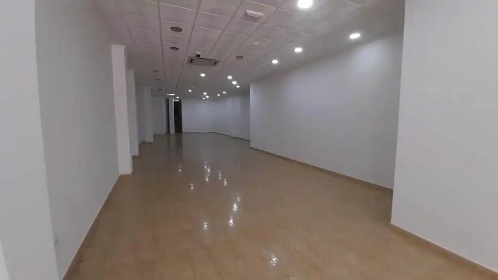 Local comercial de lloguer a La Roda, imagen 4