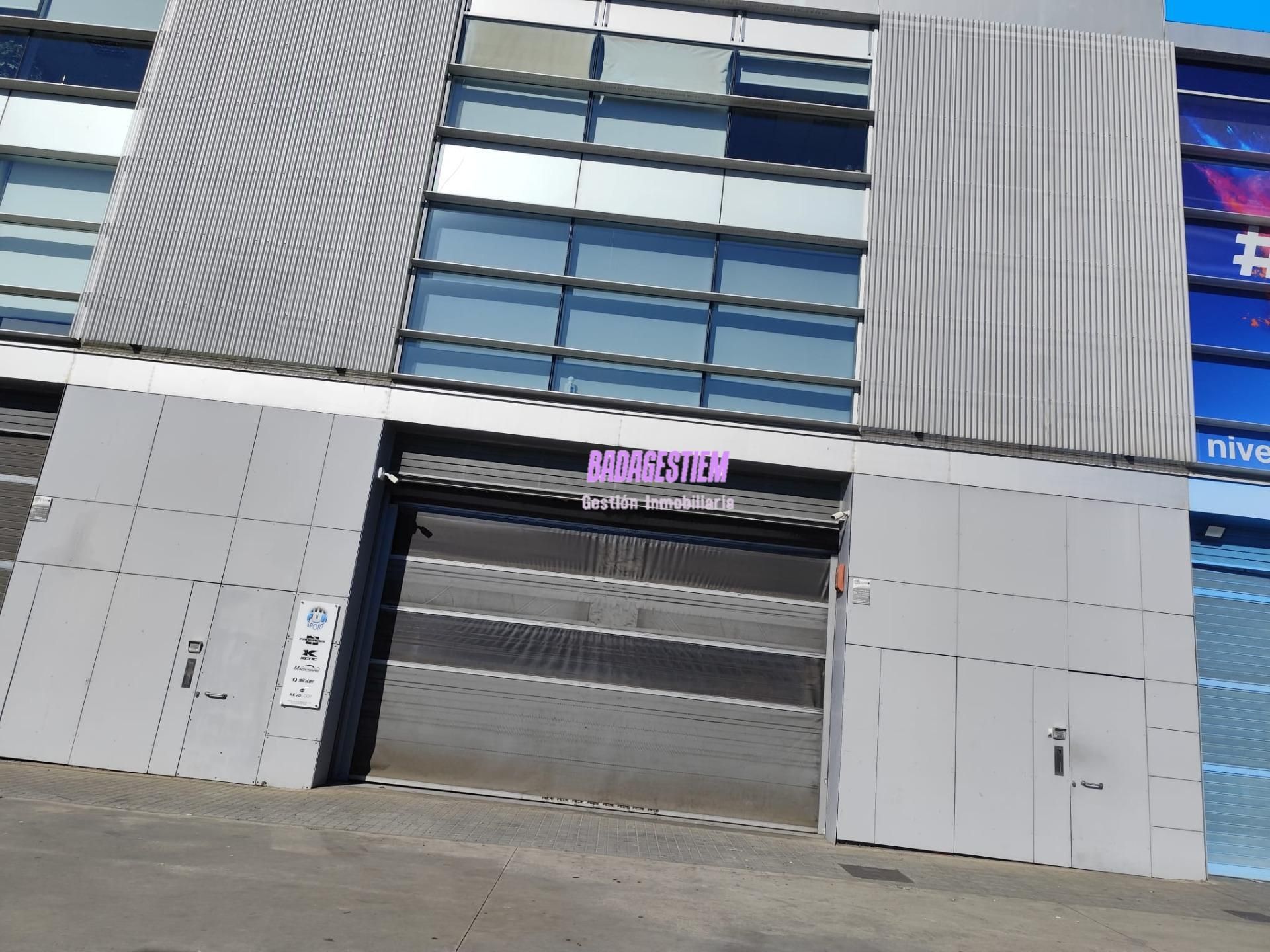 Exterior view of Industrial buildings for sale in Badalona