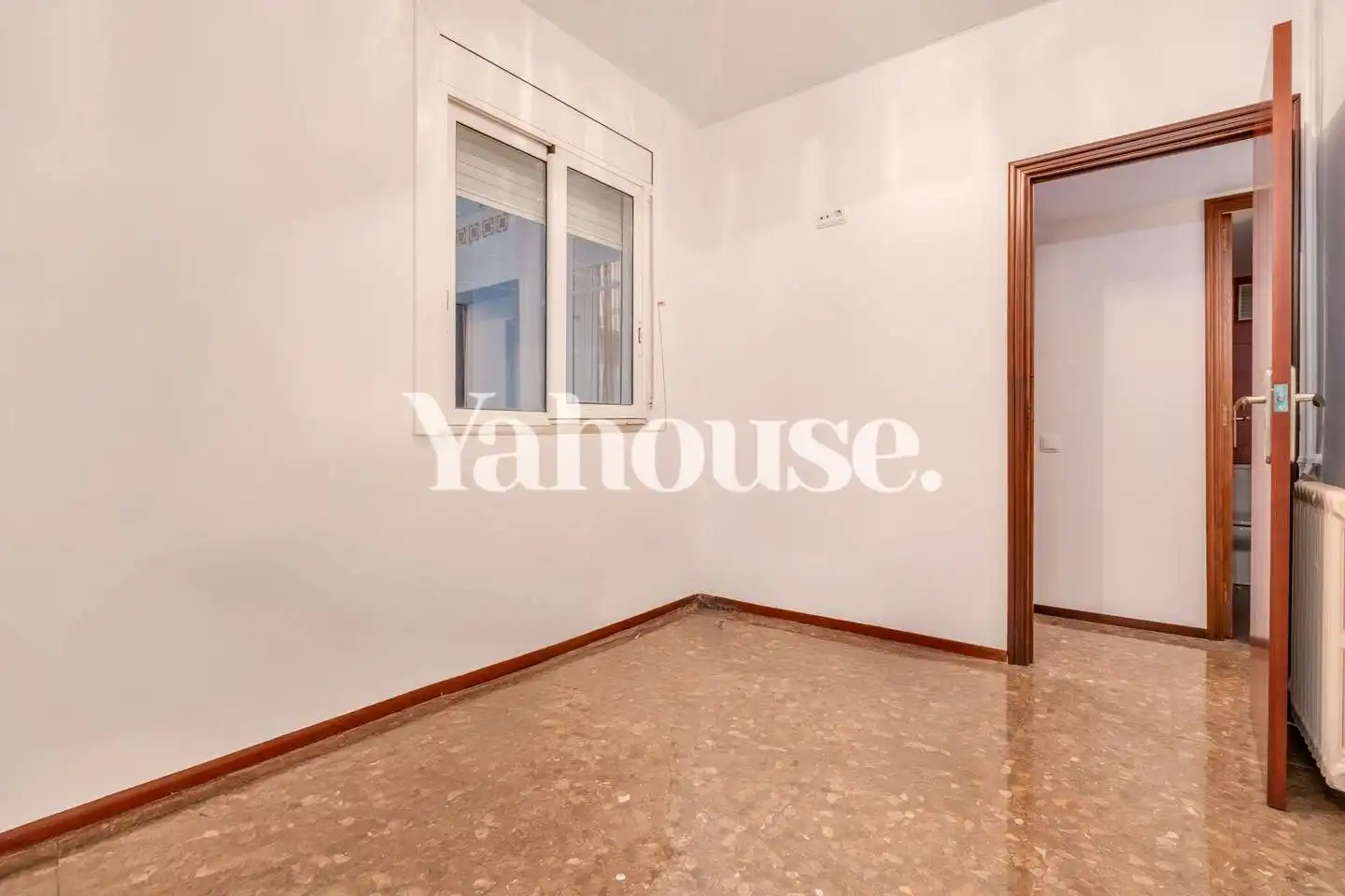 Schlafzimmer von Wohnung zum Verkauf in Barcelona mit Klimaanlage, Heizung und Terrasse