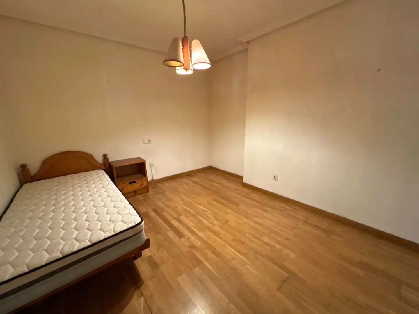 Ático en venta en Santa Marta de Tormes con Calefacción, Terraza y Amueblado