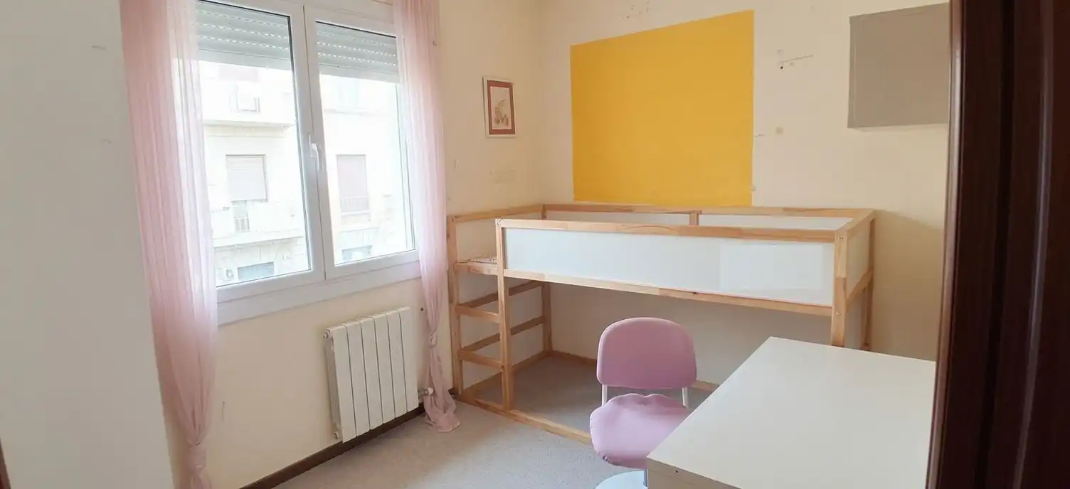 Schlafzimmer von Wohnung zum Verkauf in Sabadell mit Klimaanlage, Heizung und Möbliert