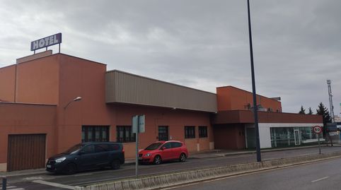 Edificio en venta Almendralejo. 1450 mt, imatge 2