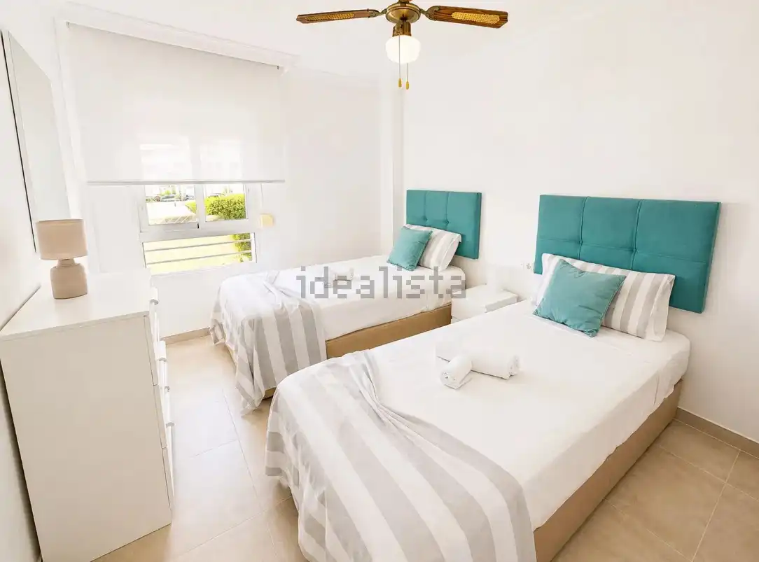 Schlafzimmer von Wohnung zum Verkauf in Benalmádena mit Möbliert und Gemeinschaftspool
