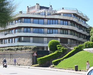 Vista exterior de Pis en venda en Santander amb Calefacció, Jardí privat i Terrassa