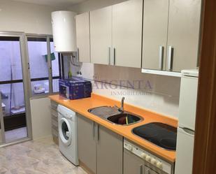 Cuina de Apartament de lloguer en Cáceres Capital