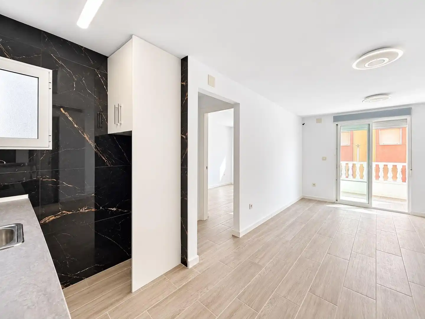 Apartament amb terrassa en venda a Centro, imagen 3