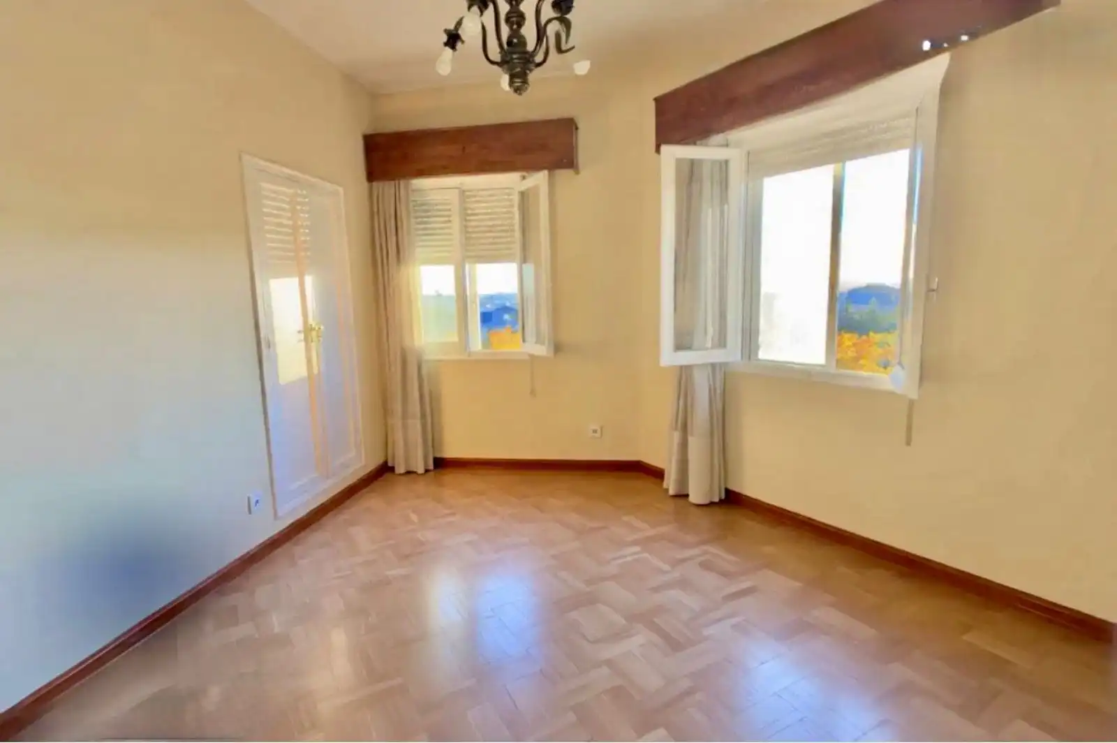 Habitación de Piso en venta en Madrid con Calefacción y Alarma