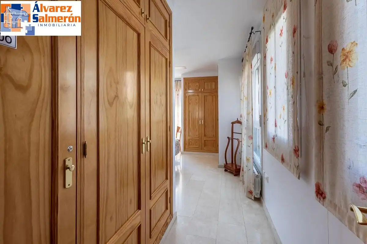 Casa o chalet en venta en Huétor Vega con Terraza, Piscina y Balcón