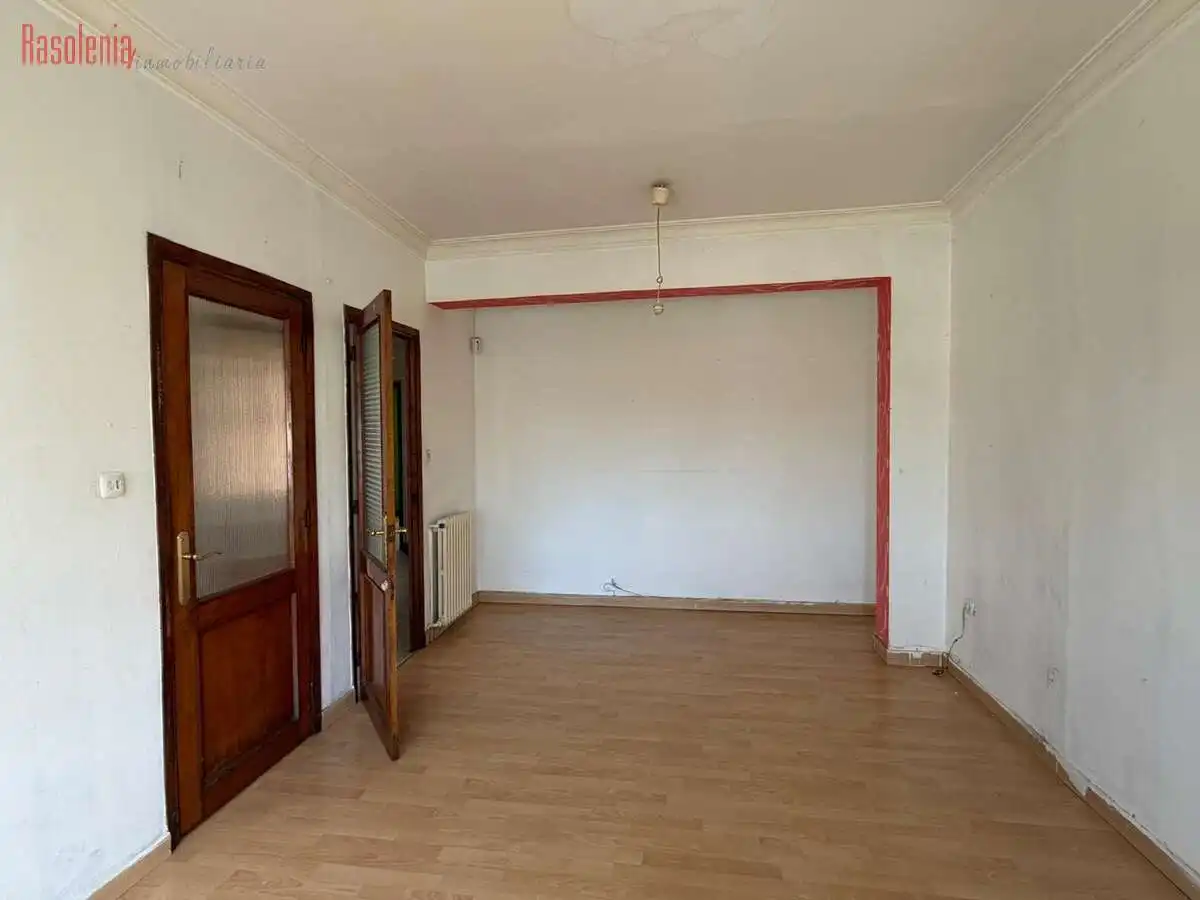 Habitación de Piso en venta en Lugo con Calefacción
