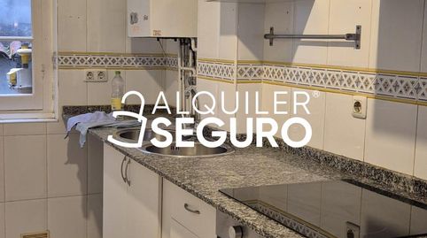 Foto 3 de Piso de alquiler en Menen Perez, Barrio del Centro, Gijón