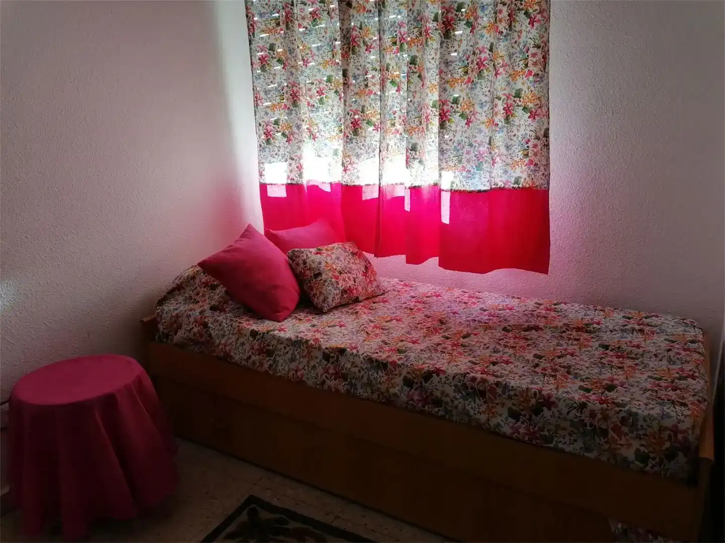 Habitación de Piso en venta en Calañas con Aire acondicionado, Amueblado y Horno