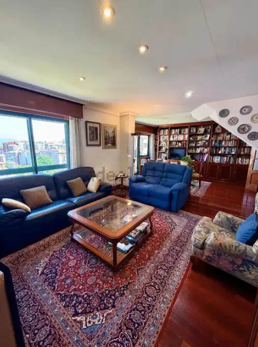 Piso con ascensor en venta en Centro Urbano