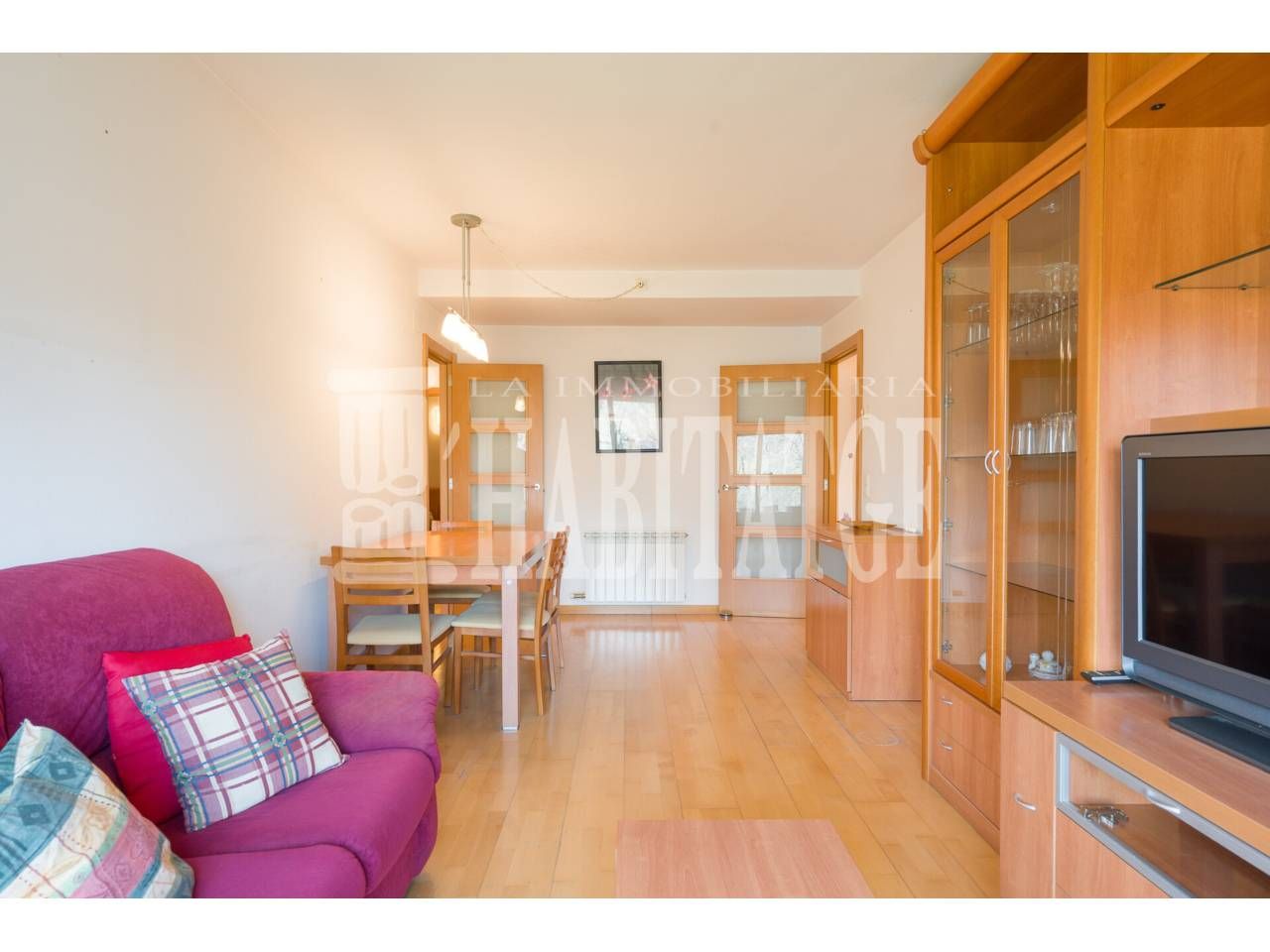 Habitación de Piso en venta en Vic con Calefacción, Parquet y Amueblado