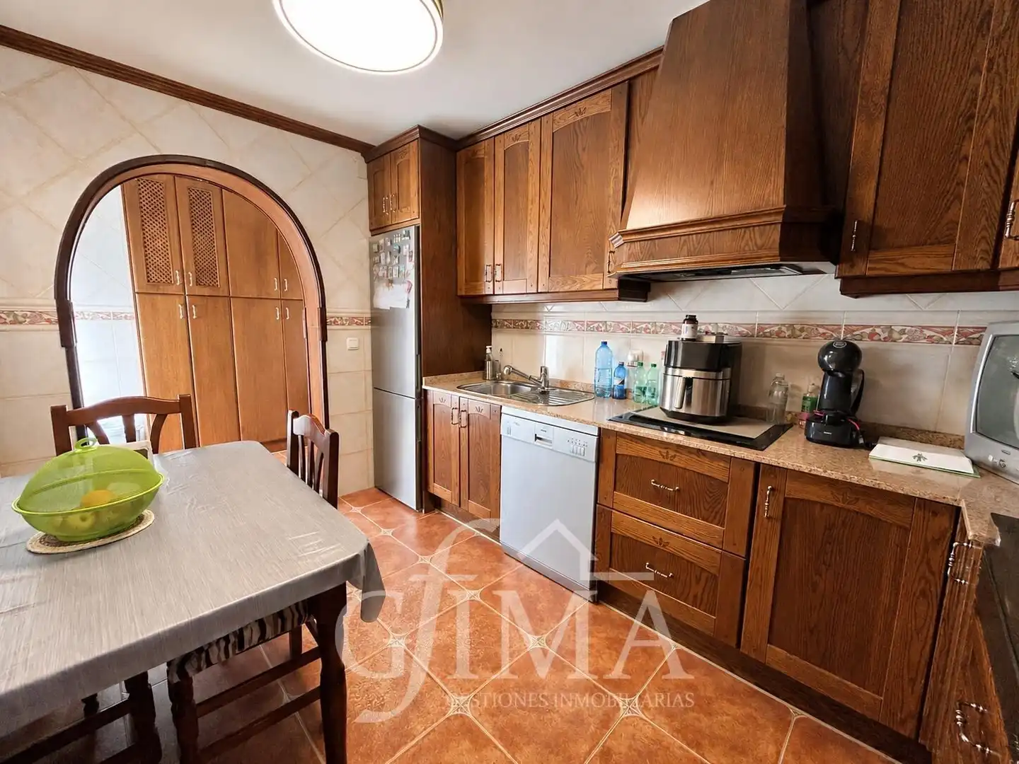 Cocina de Casa adosada en venta en Tomelloso con Calefacción, Trastero y Amueblado