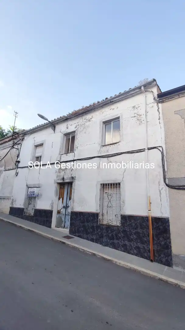 Haus zum Verkauf in Calle Colón