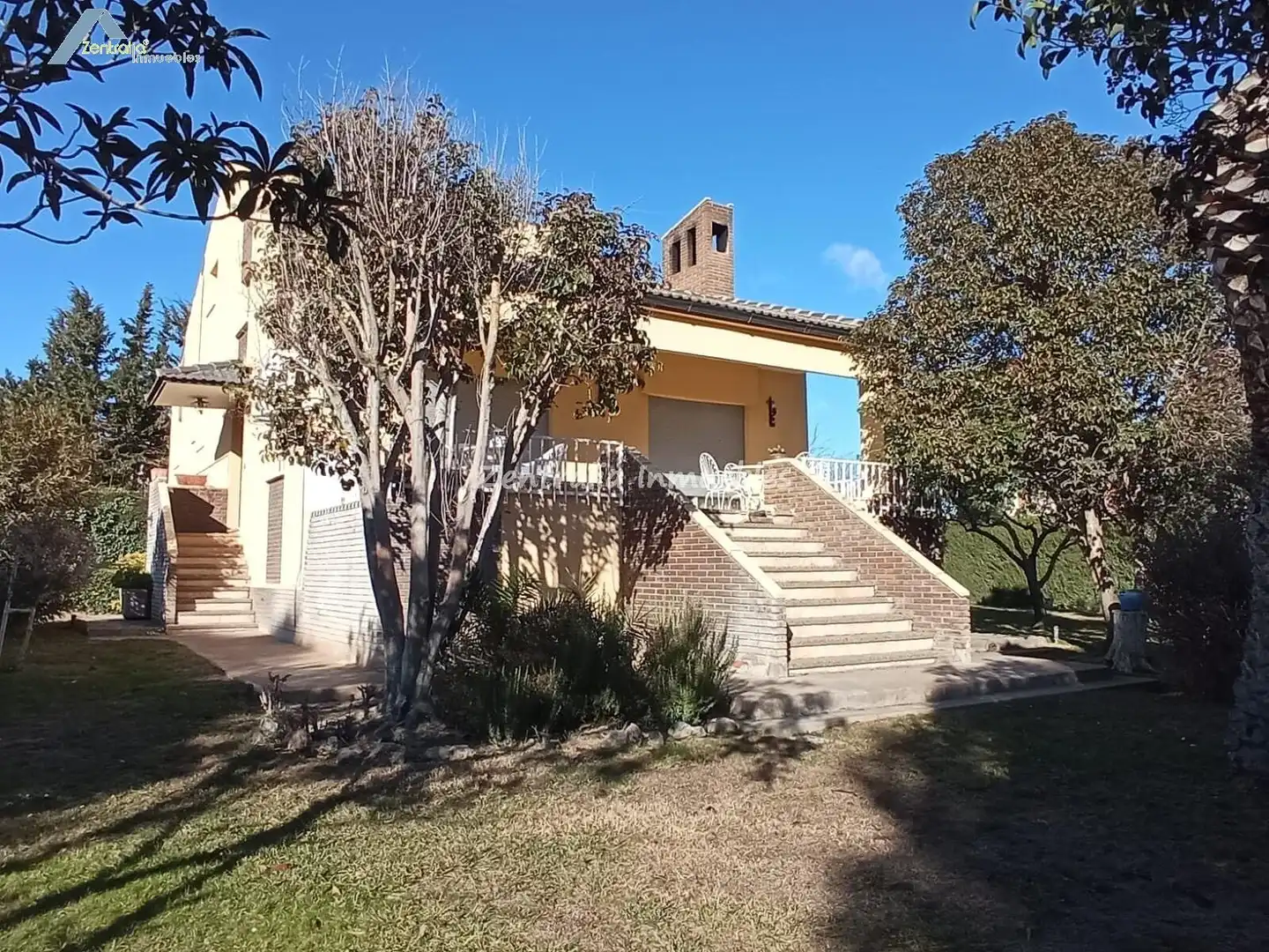 Vista exterior de Casa o chalet en venta en Zaragoza con Aire acondicionado, Calefacción y Jardín privado