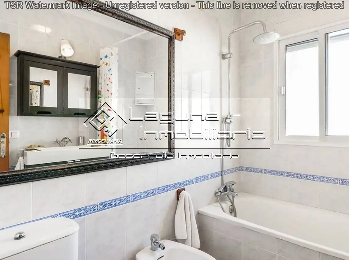 Baño de Casa o chalet en venta en Chiclana de la Frontera con Aire acondicionado, Jardín privado y Piscina