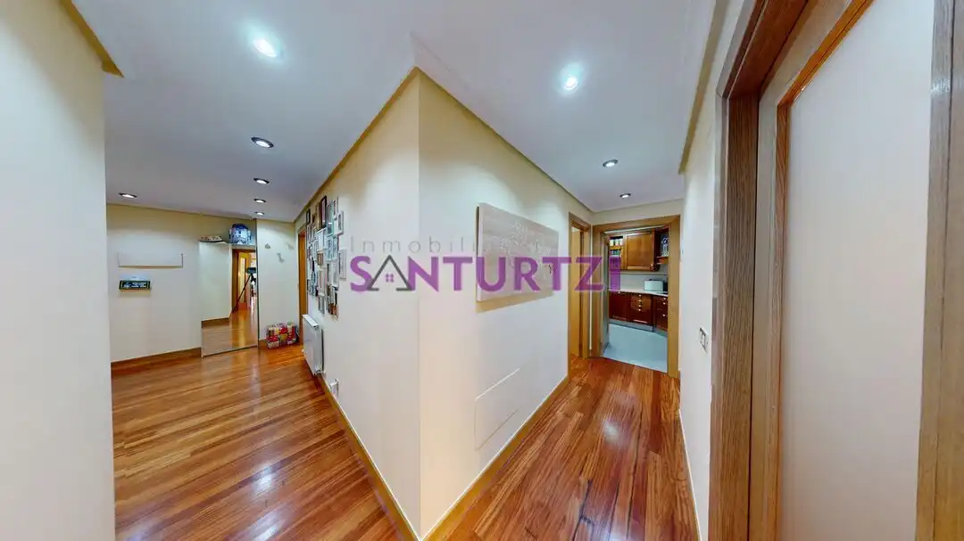 Piso en venta en Santurtzi  con Calefacción, Terraza y Trastero