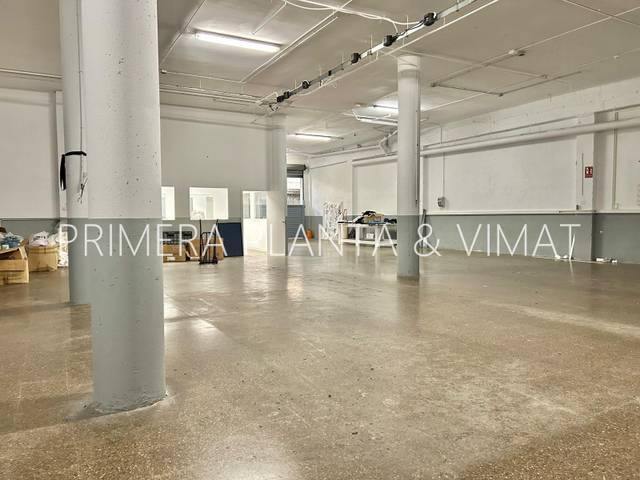 Nave industrial en Venta en Pla d'en Boet