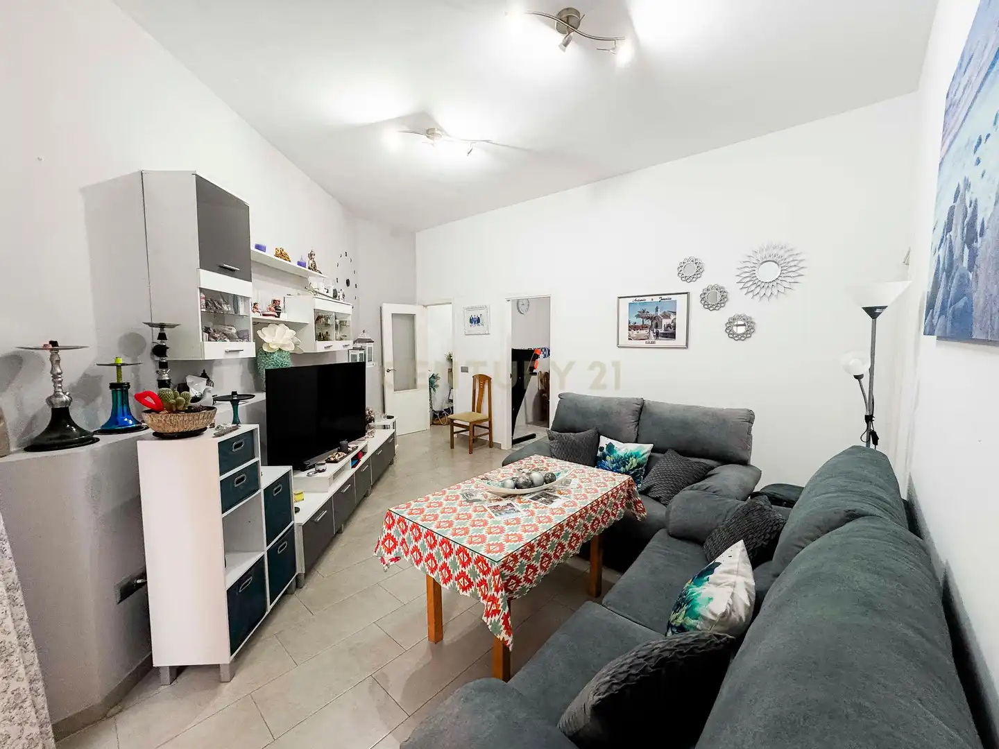 Wohnzimmer von Wohnung zum Verkauf in Campillos mit Klimaanlage, Privatgarten und Gemeinschaftspool