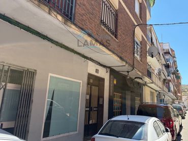 Local comercial en venda a Calle Pérez Lozano 11