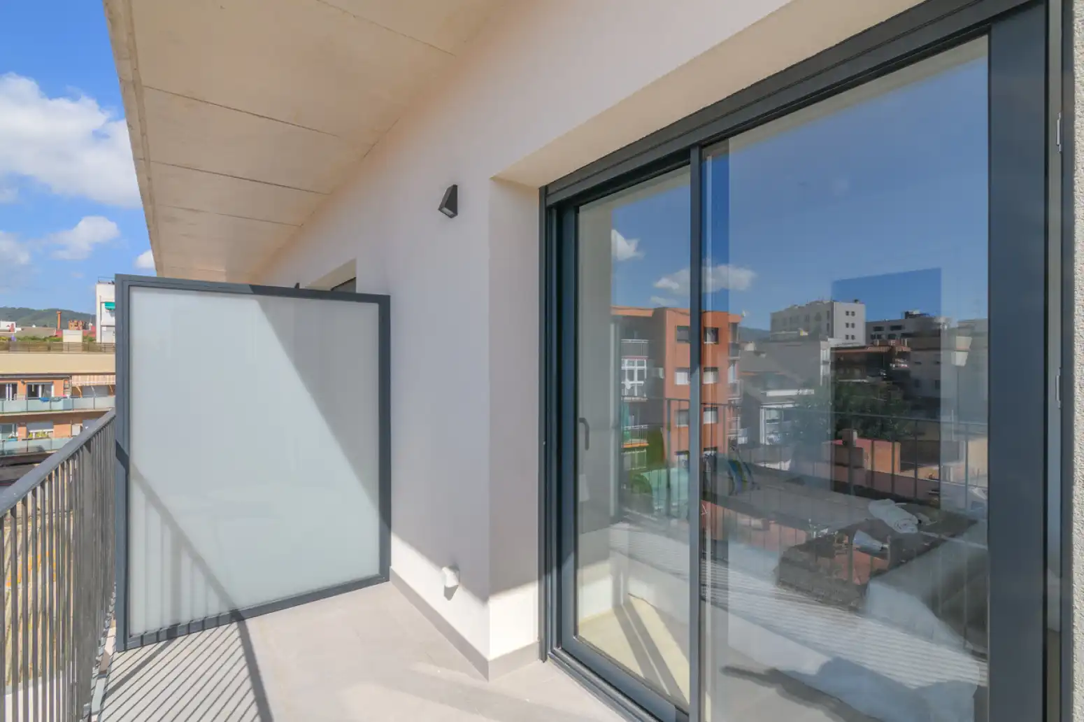 Flat for sale in Cornellà de Llobregat - Carretera ESPLUGUES, La Gavarra