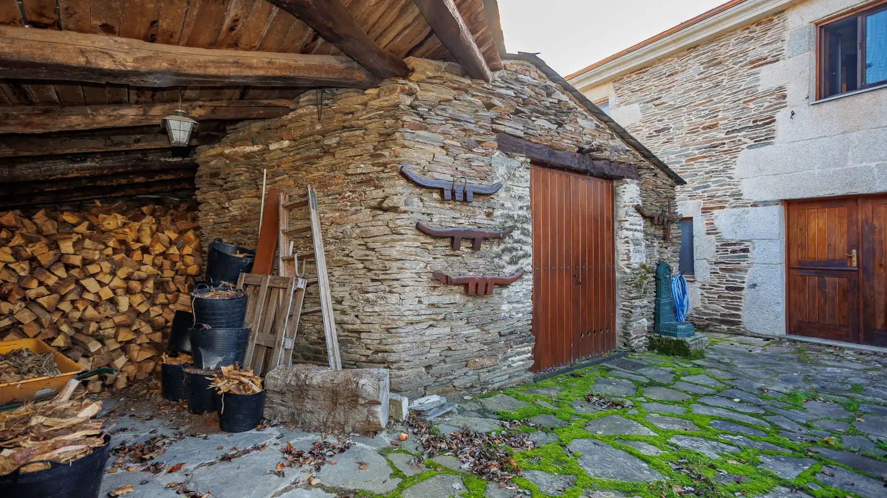 Vista exterior de Casa o chalet en venta en Lugo con Piscina y Amueblado