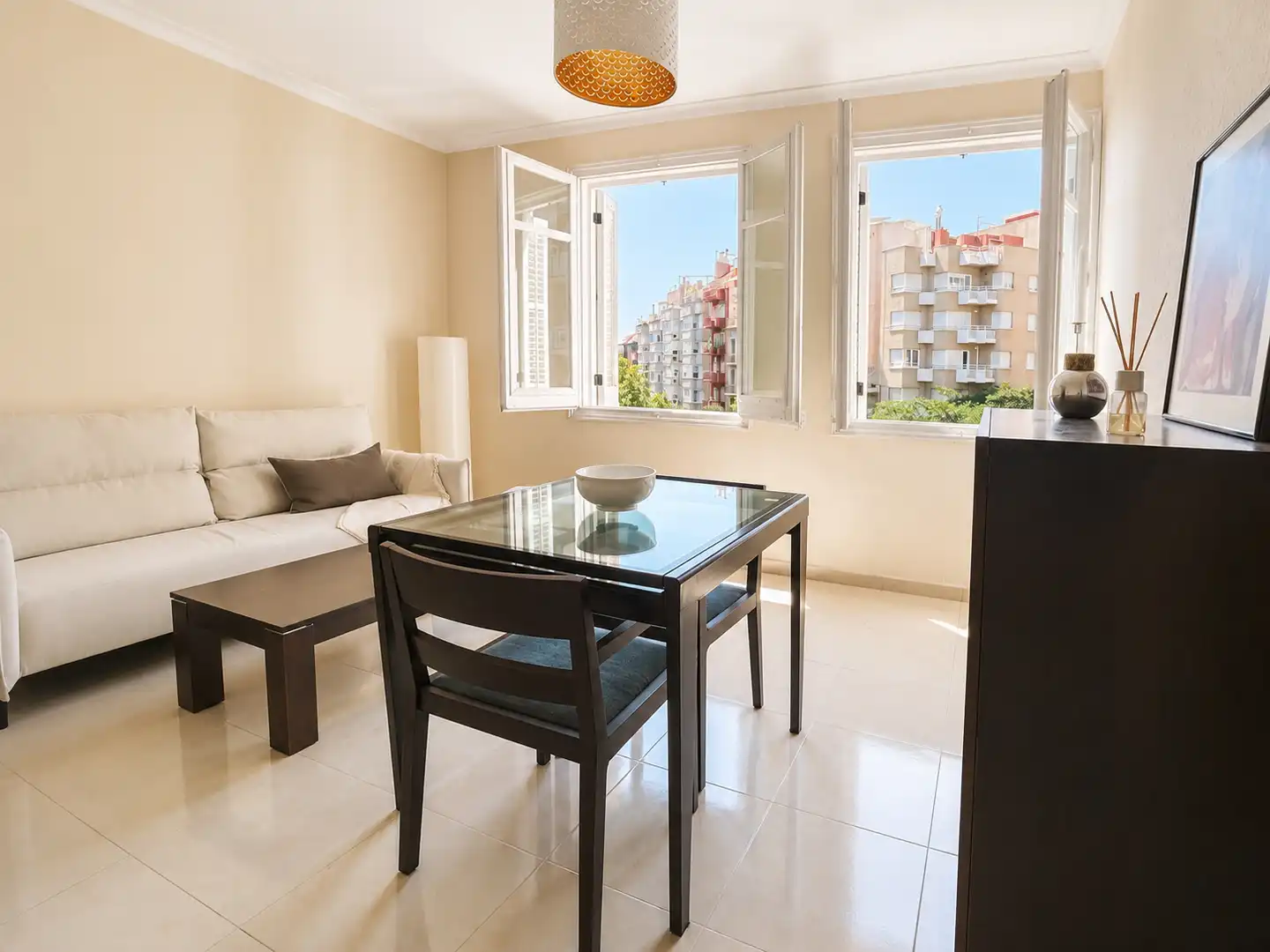 Comedor de Piso en venta en Barcelona con Aire acondicionado, Calefacción y Amueblado
