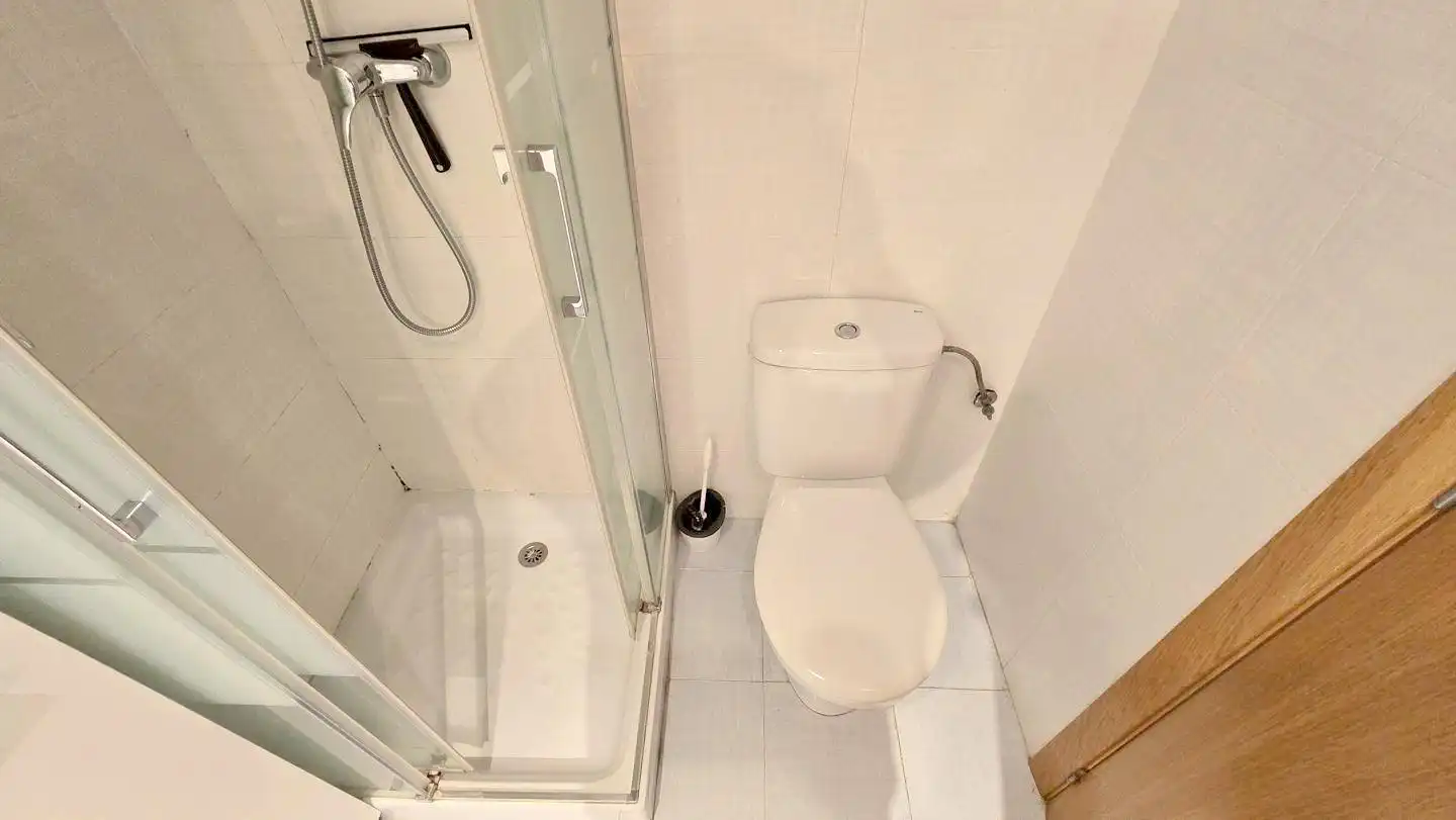 Baño de Apartamento en venta en Gandia con Calefacción, Terraza y Trastero